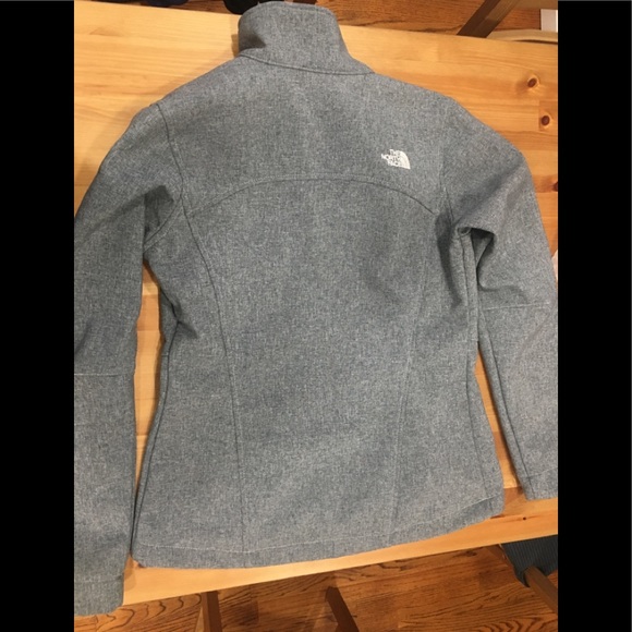 Gray North Face Jacket Size S - Picture 3 of 3